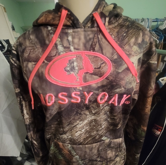 Mossy Oak woman's pink fleece camouflage hoodie - Picture 5 of 11